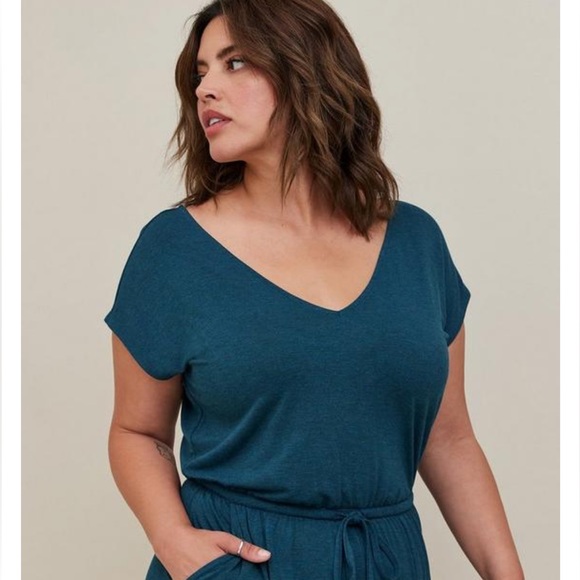 TORRID MIDI SUPER SOFT DOLMAN SLEEVE DRESS NWOTs - Picture 4 of 5